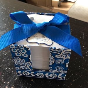 Vera Bradley notecube